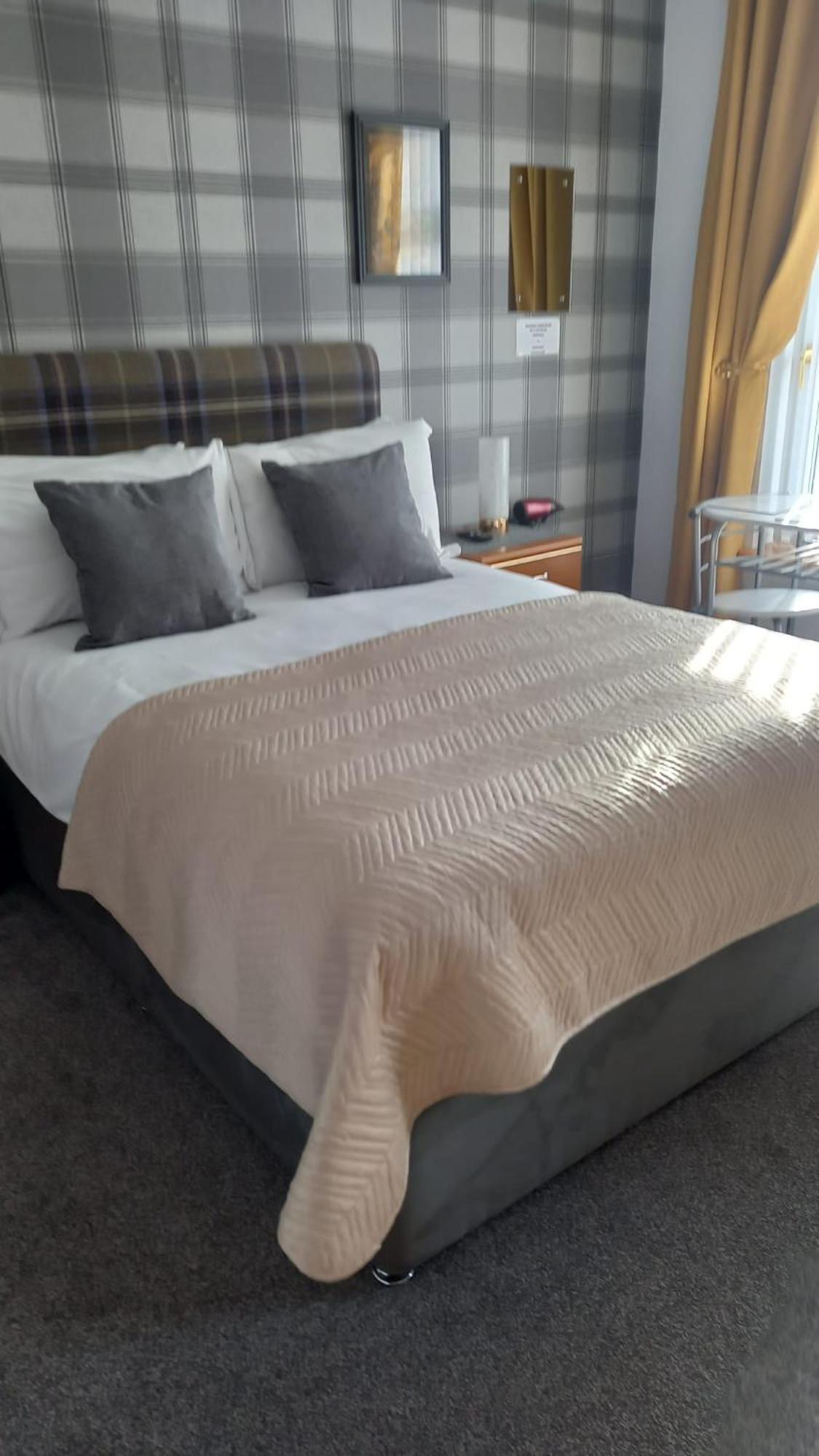 Fairfield Townhouse Guest House Інвернесс Екстер'єр фото